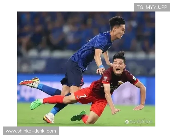 申花比赛日脑震荡换人争议引发讨论